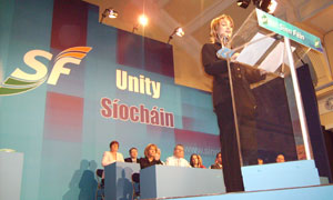 Amanda Fullerton addressing the 2007 Sinn Féin Ard Fheis