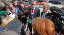 Media scrum for Gerry