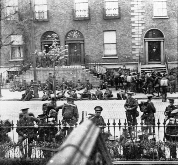 1916 Sherwood Foresters on Northumberland Road