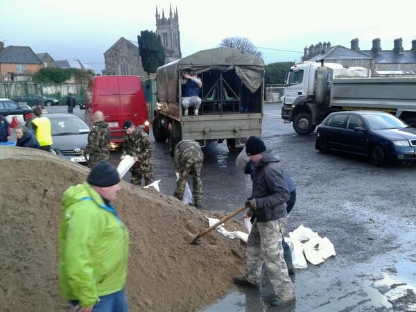 Floods Limerick 2013 Defence Forces