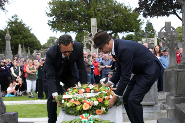 O'Donovan Rossa rally 2015 Grandsons lay wreath
