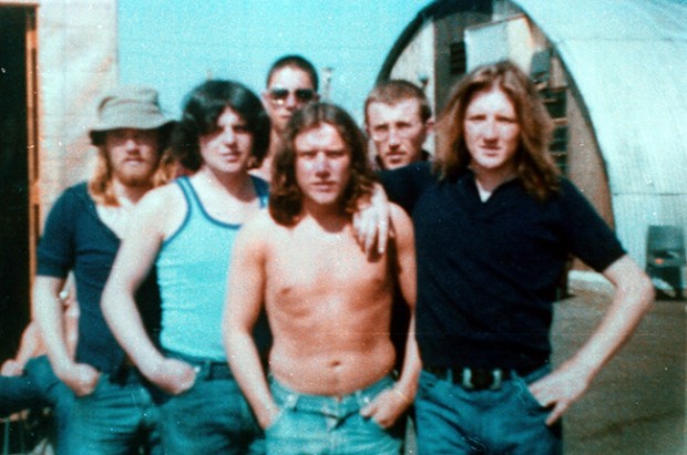 Bobby Sands, Cages of Long Kesh