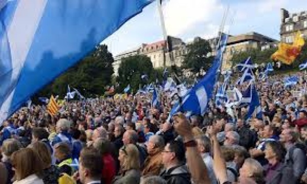 Scots indy crowd