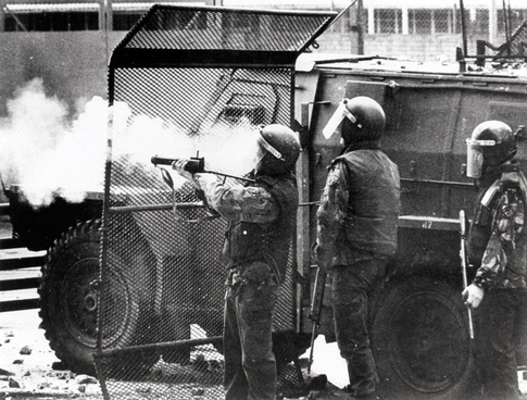 Brits firing rubber bullets