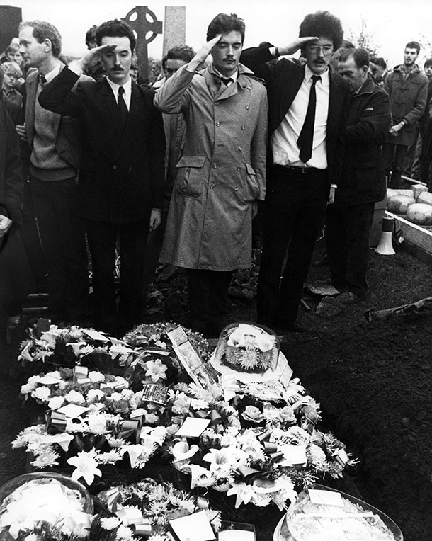 Volunteer Antoine Mac Giolla Bhríghde's brothers pay their final salute