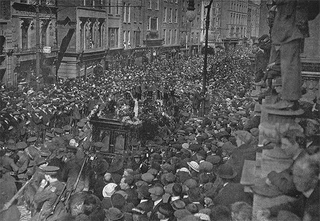 Passing through Dame Street