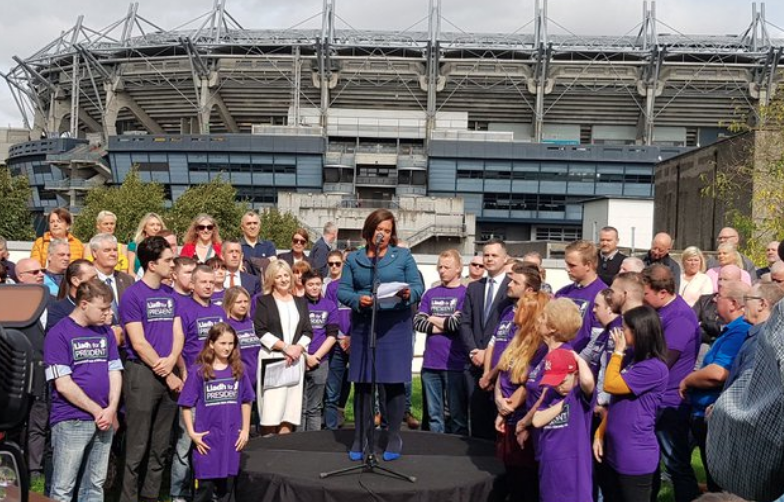 Mary Lod McDonald announcing Liadh Ní Riada as the party's Presidential candidate.