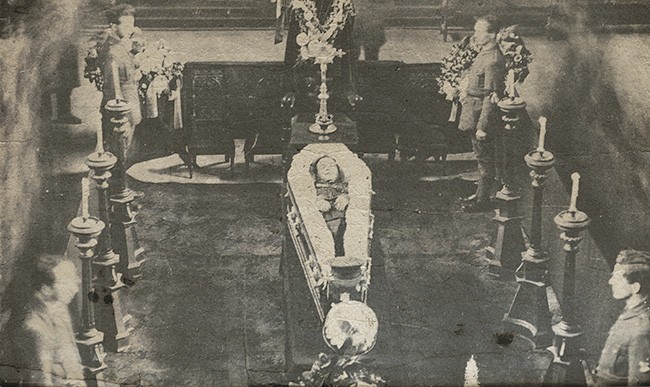 Tomas Mac Curtain in State