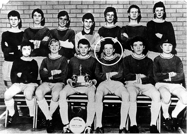 Bobby (circled) as a young boy on a local soccer team