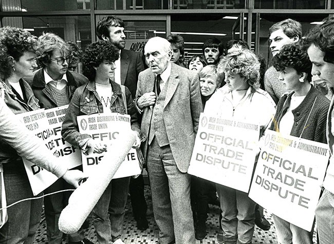 Dunnes-strike-MacBride