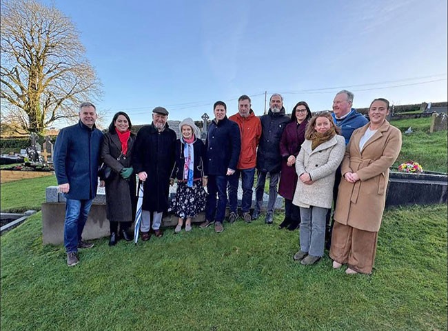 County Monaghan republicans, including relatives of Volunteer Feargal O’Hanlon, gathered at his graveside on New Year’s Day to honour his memory, 69 years after he died with his comrade Seán Sabhat