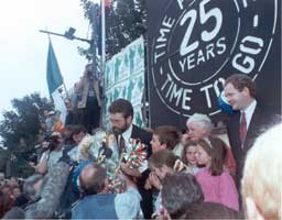 Gerry Adams and supporters after the 1994 cessation announcement