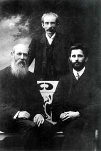 Seán MacDiarmada pictured with Tom Clarke (centre) and John Daly