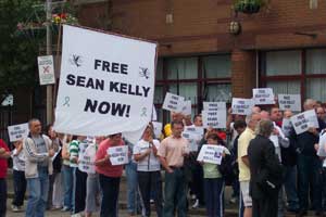 Campaigners demanding Seán kelly's release