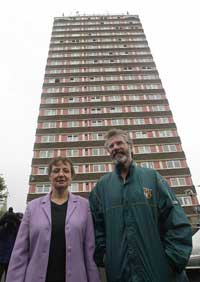 Gerry Adams MP and Bairbre de Brúin MEP at Davis watchtower