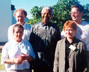 Martin McGuinness, Nelson Mandela and Gerry Kelly. (front) Siobhán O'Hanlon and Rita O'Hare