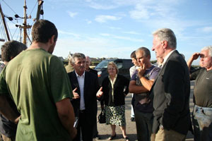 Arthur Morgan and Wexford Sinn Féin councillors meet the fishermen