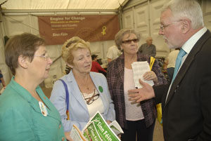 Barbra de Brún, Carmel Dawson Acting President ICA, Breda O'Hanrahan National PRO of the ICA and Martin Ferris TD