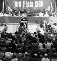 John Joe McGirl speaking at the 1986 Sinn Féin Ard Fheis