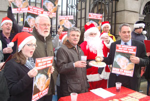 Protest for the restoration of the Christmas bonus at Leinster House on Tuesday