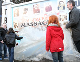 Gerry Adams unveiling the mural