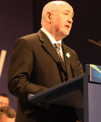 Caoimhghín Ó Caoláin urged the party to retain its strategy on coalition and said that Sinn Féin would always remain an independent political force