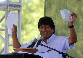 Bolivia's President Evo Morales champions sustainable tableware during his speech at the World People's Conference on Climate Change and the Rights of Mother Earth in Tiquipayaa